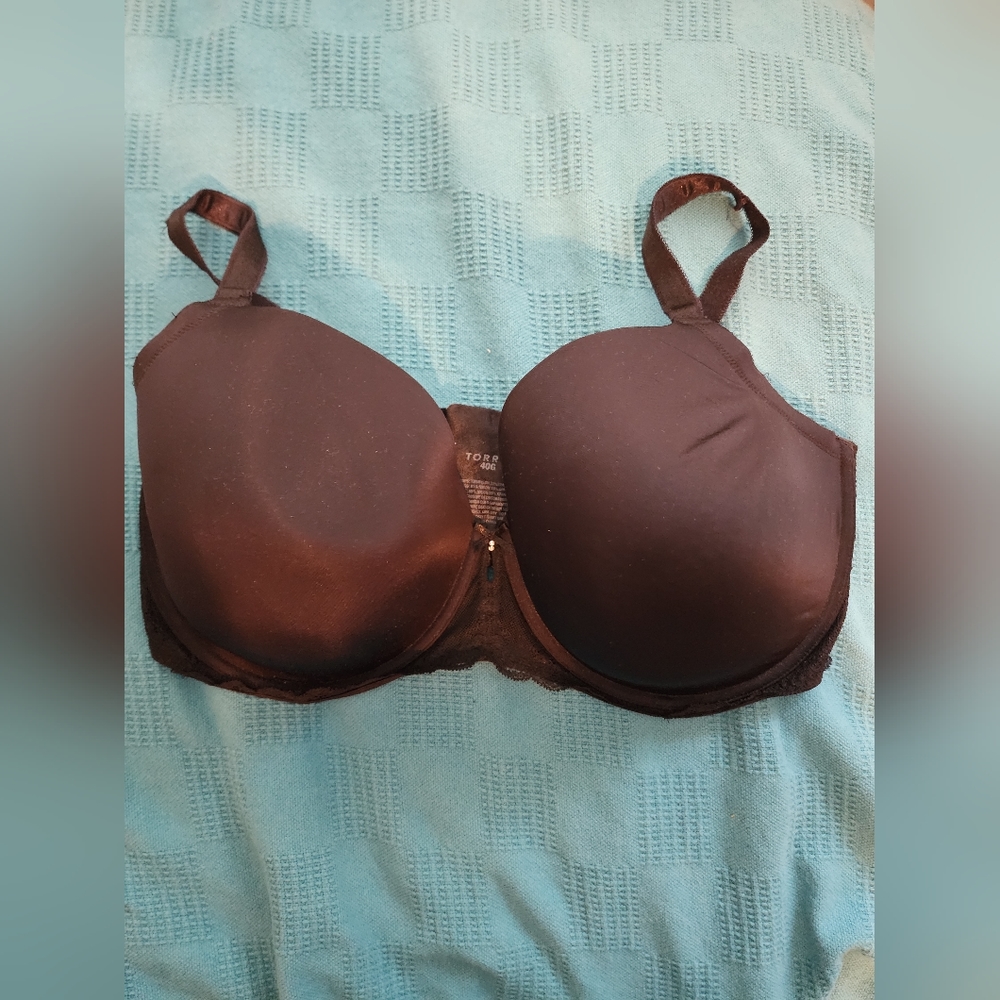 Size 40G, Black Full Coverage T-shirt Bra